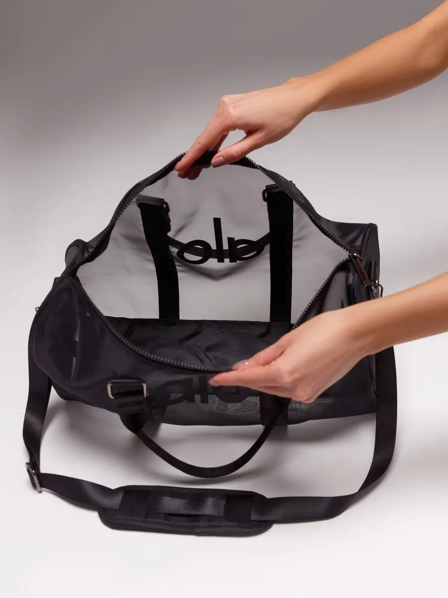 Alo Yoga Sheer Duffle Bag - Image 5